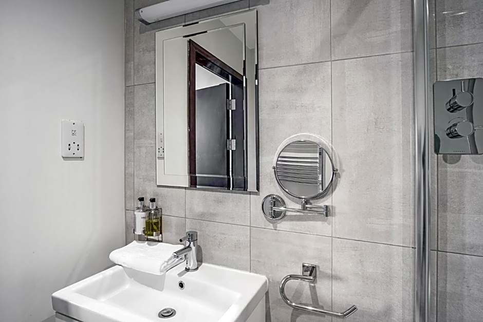 Cotswolds Hotel & Spa