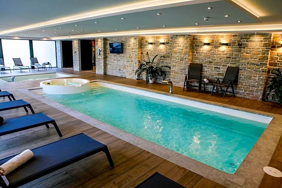 Hunor Hotel és Étterem