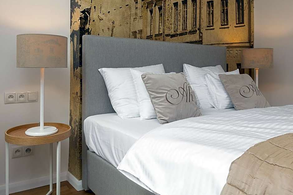 AVANTI Home