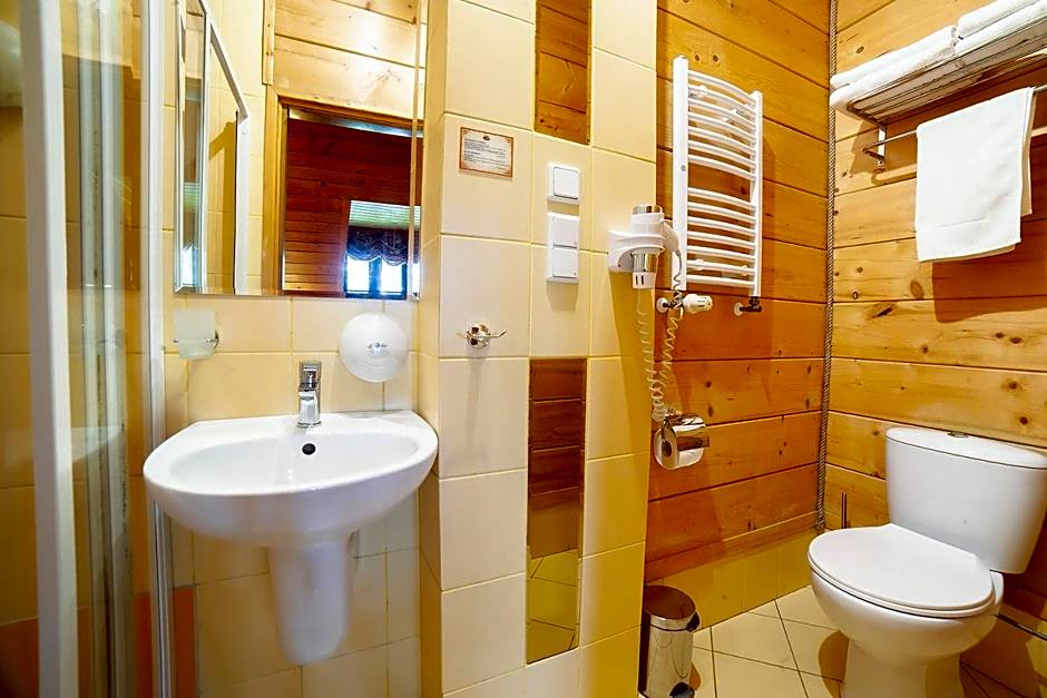 Hotel Dworek Wapionka