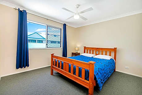 Queen Room - Non-Smoking