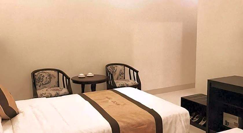 LUCKY STAR HOTEL