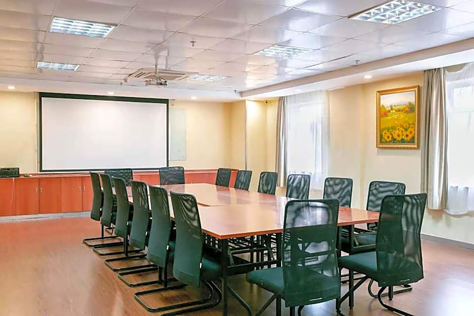 Hanting Hotel Zhangjiagang Golden Port