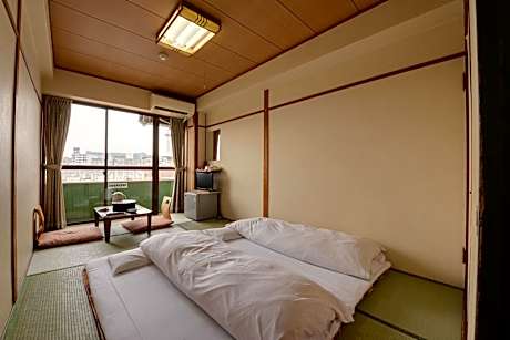 Japanese-Style Twin Room with Shared Bathroom