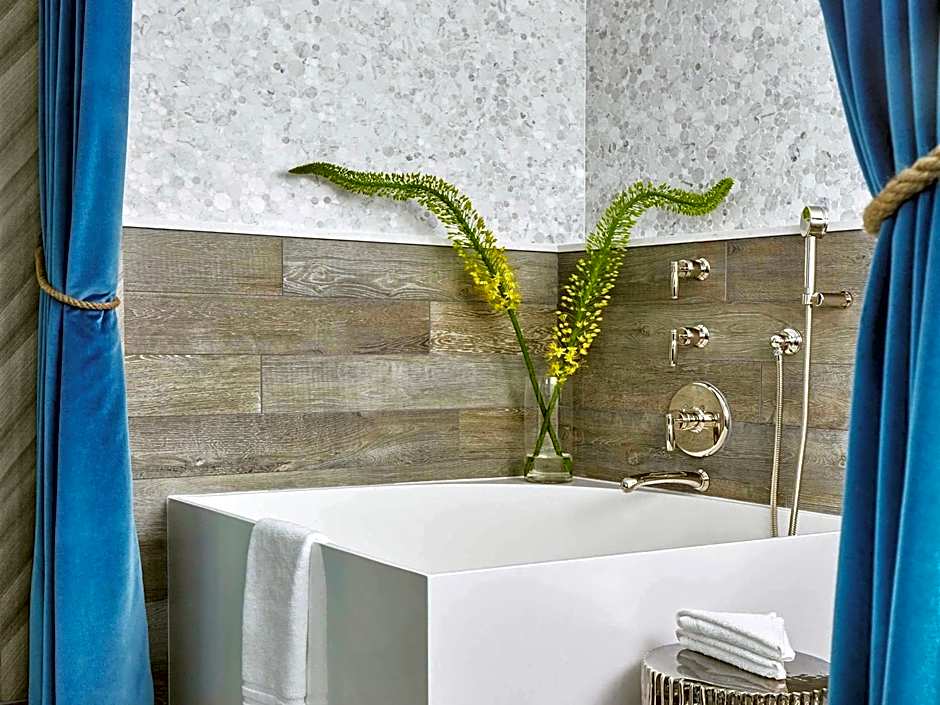 Fairmont Miramar Hotel & Bungalows