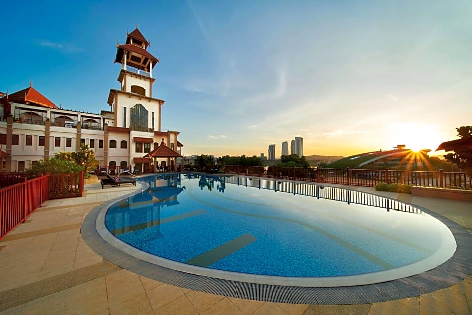 DoubleTree by Hilton Putrajaya Lakeside