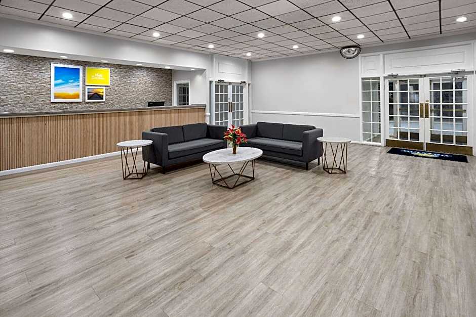Days Inn by Wyndham Hinesville Near Fort Stewart