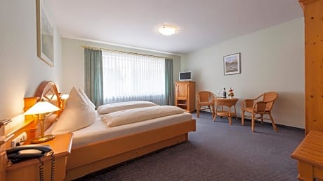 Large Double Room