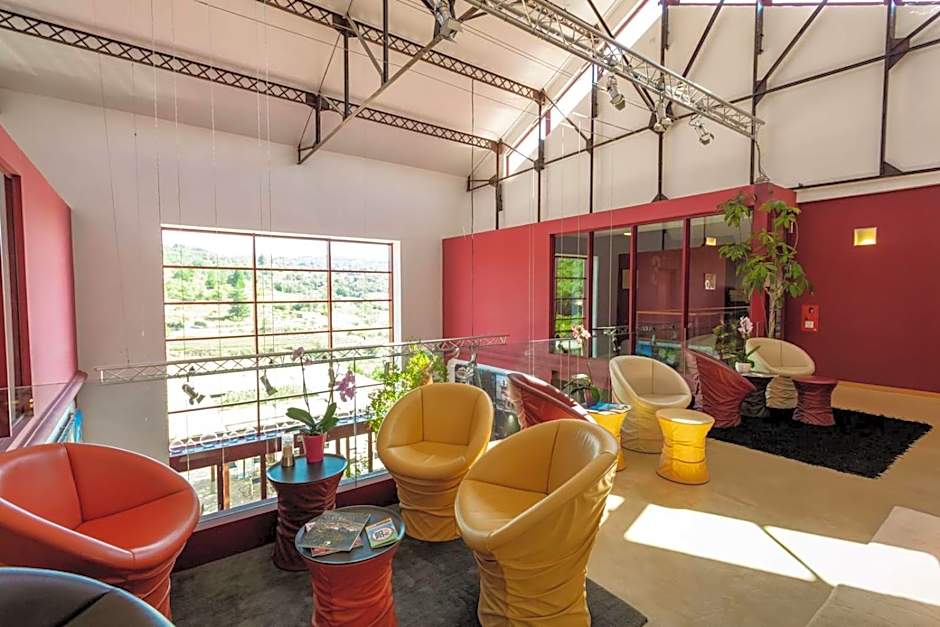 Domaine Riberach - Restaurant étoilé - Spa - Piscine naturelle - Vignoble bio