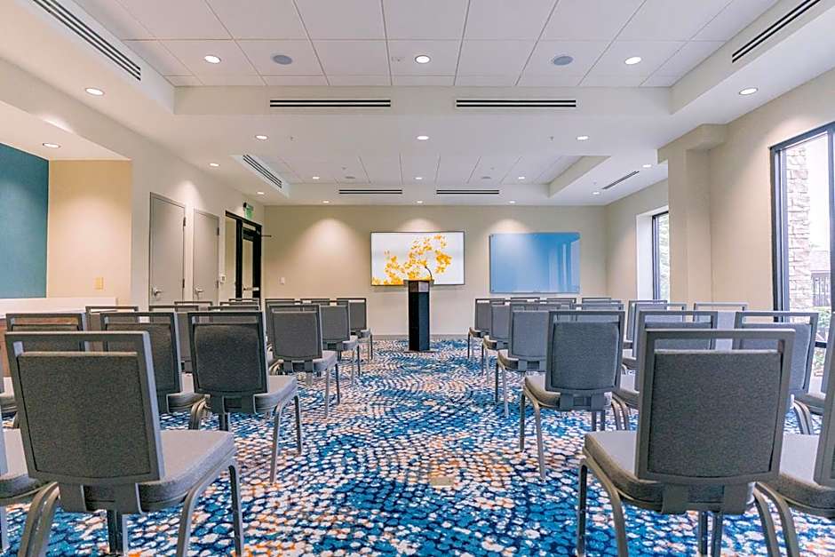 Hampton Inn By Hilton Knoxville-West At Cedar Bluff