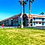 Rodeway Inn & Suites Thousand Palms - Rancho Mirage