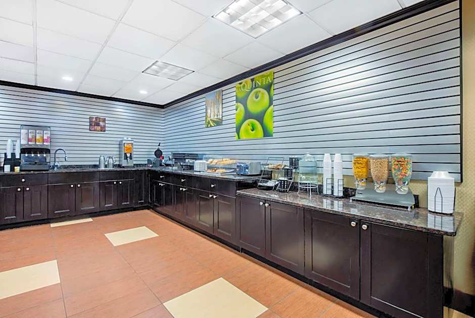 La Quinta Inn by Wyndham West Long Branch/NJ Shore Area