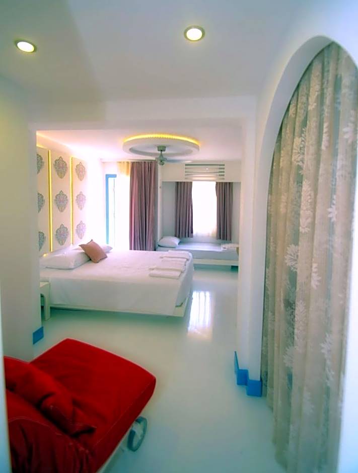 La Brezza Suite & Hotel