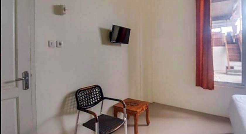 Mahanaim Rike by Reddoors – Manado, CA