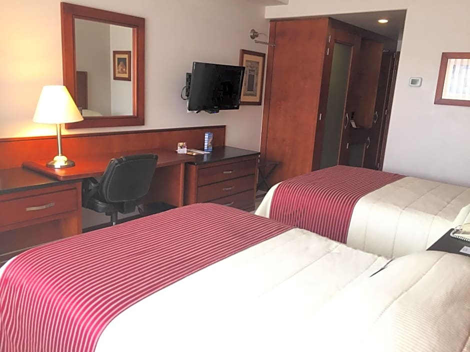 Hotel Fortin Plaza