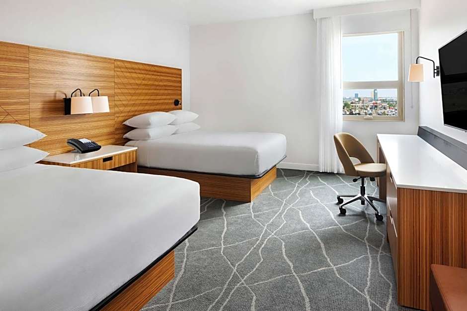 Delta Hotels by Marriott Grande Prairie Airport