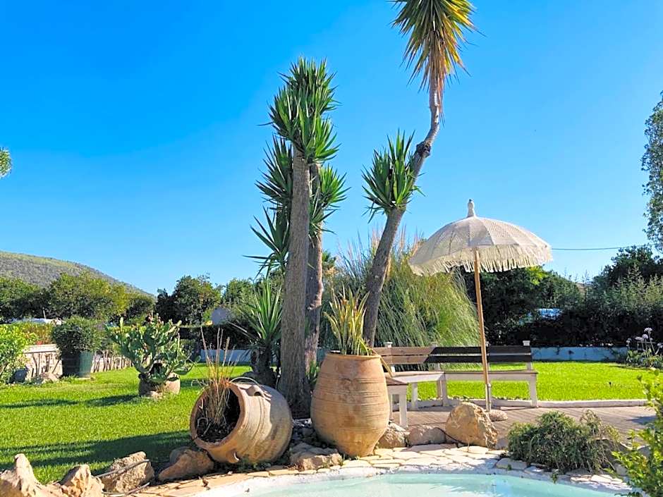 Sunny Garden Aparthotel