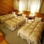 Log Hotel Larch Lake Kanayama