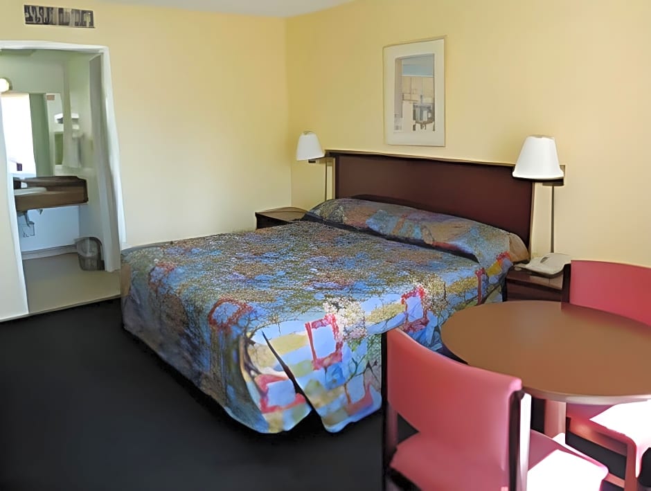 Red Lion Inn & Suites Redding