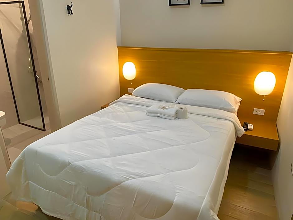 Aurora Suites Pasay near Airport