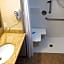 Holiday Inn Express Devils Lake By IHG