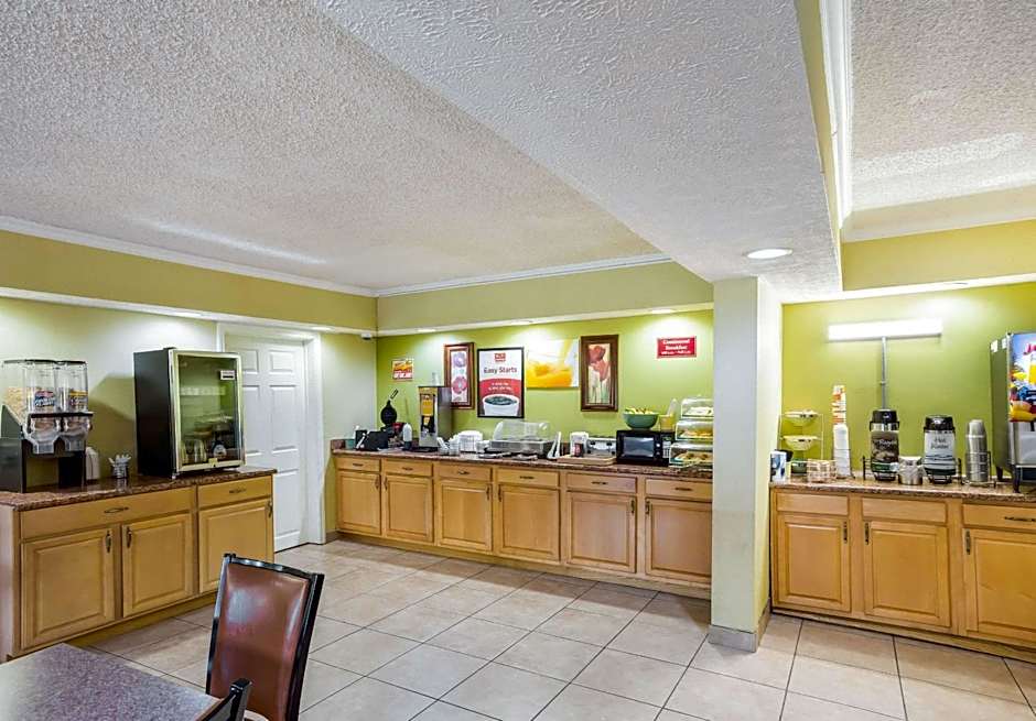 Econo Lodge Huntington - Barboursville University Area