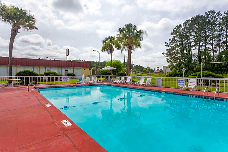 Super 8 by Wyndham Hardeeville