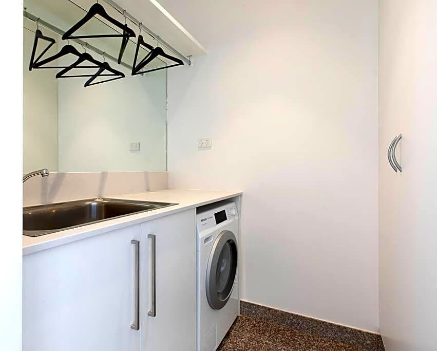 SEA FOR MILES at Semaphore to relax & unwind