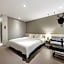 Almond Hotel Gupo Station
