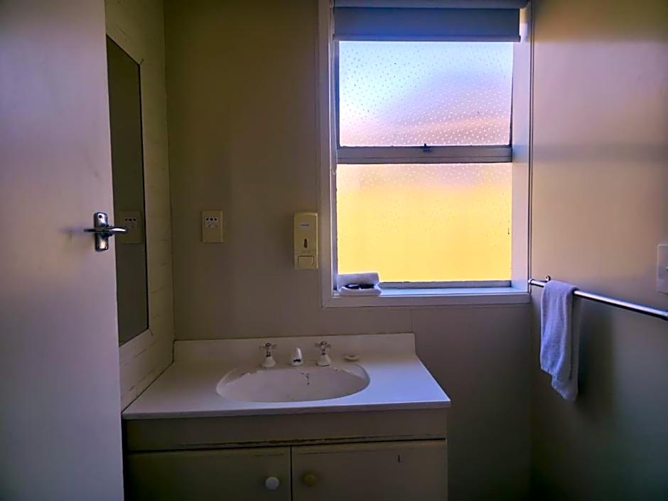 Kuirau Park Motor Lodge- Thermal Mineral pool