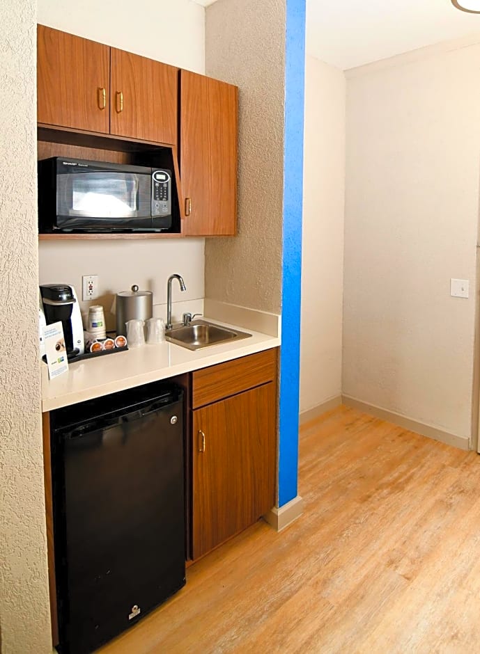 Holiday Inn Express Hotel & Suites Port Clinton-Catawba Island By IHG