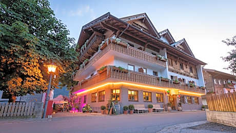 La Pasta Hotel Restaurant