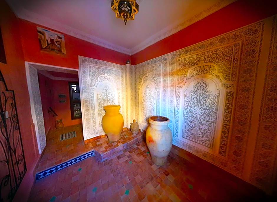 Riad Atika Mek