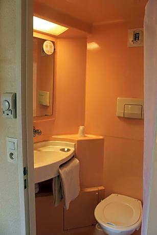 Triple Room - 3 Single Beds