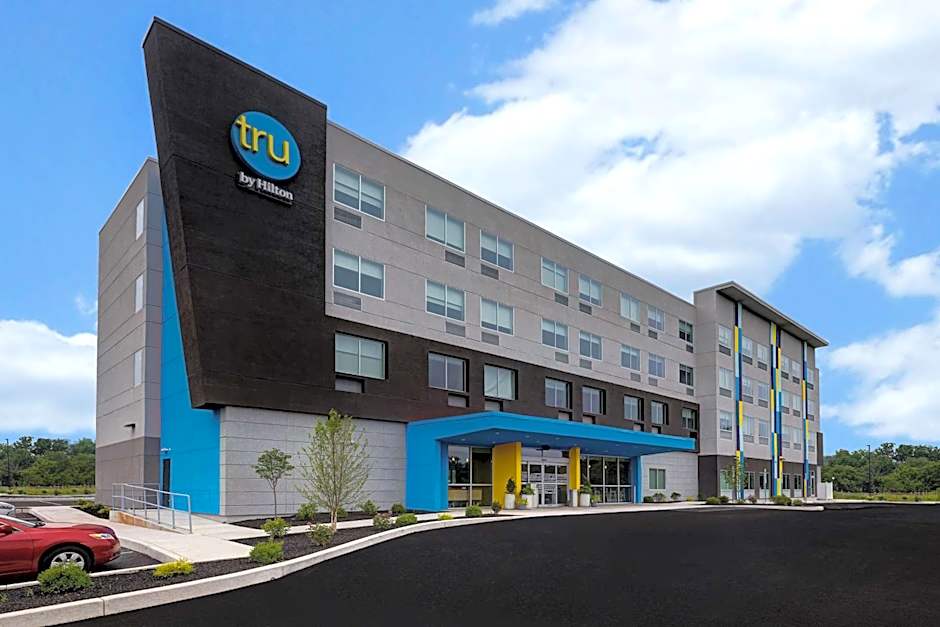 Tru by Hilton Grantville, PA