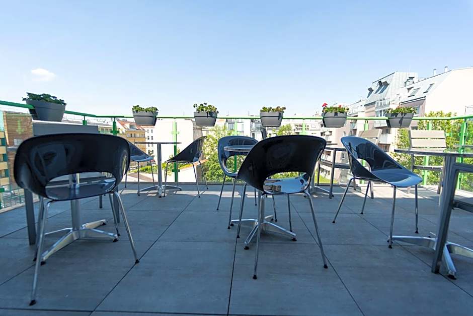 HB1 Schönbrunn Budget & Design