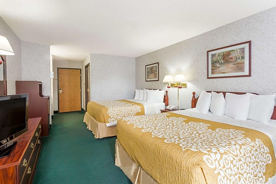 Days Inn by Wyndham Battlefield Rd/Hwy 65