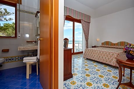 Superior Triple Room with View