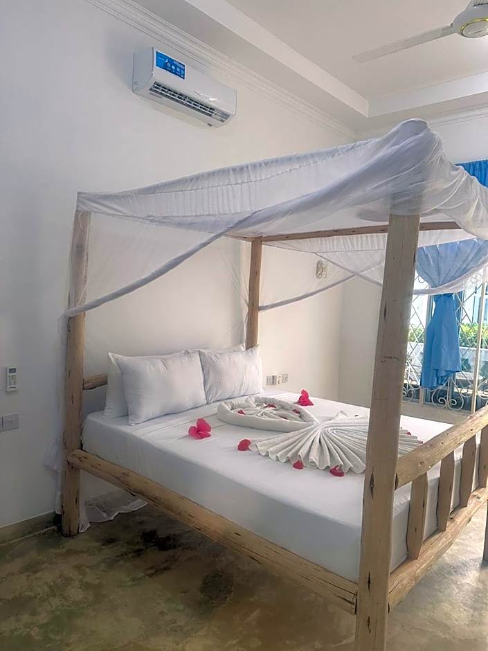 AROYA Boutique Hotel