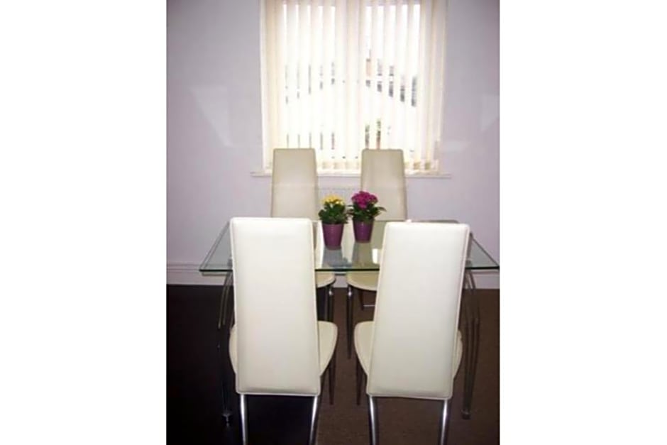 OYO Arinza Apartments