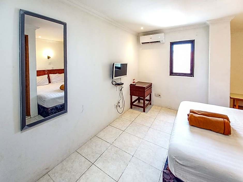 D Hans Hotel Syariah RedPartner near Wisata Religi Sunan Ampel Surabaya