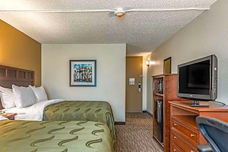 Queen Room with Two Queen Beds - Non-Smoking