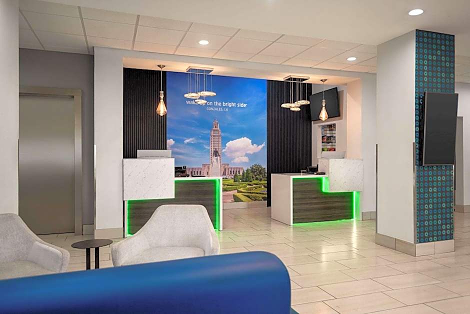 La Quinta Inn & Suites by Wyndham Gonzales