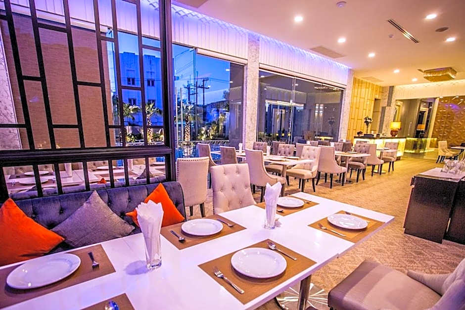 The Cheewin Hotel & Convention