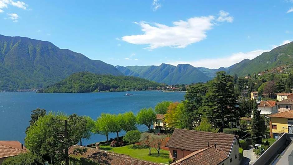Hotel Lario