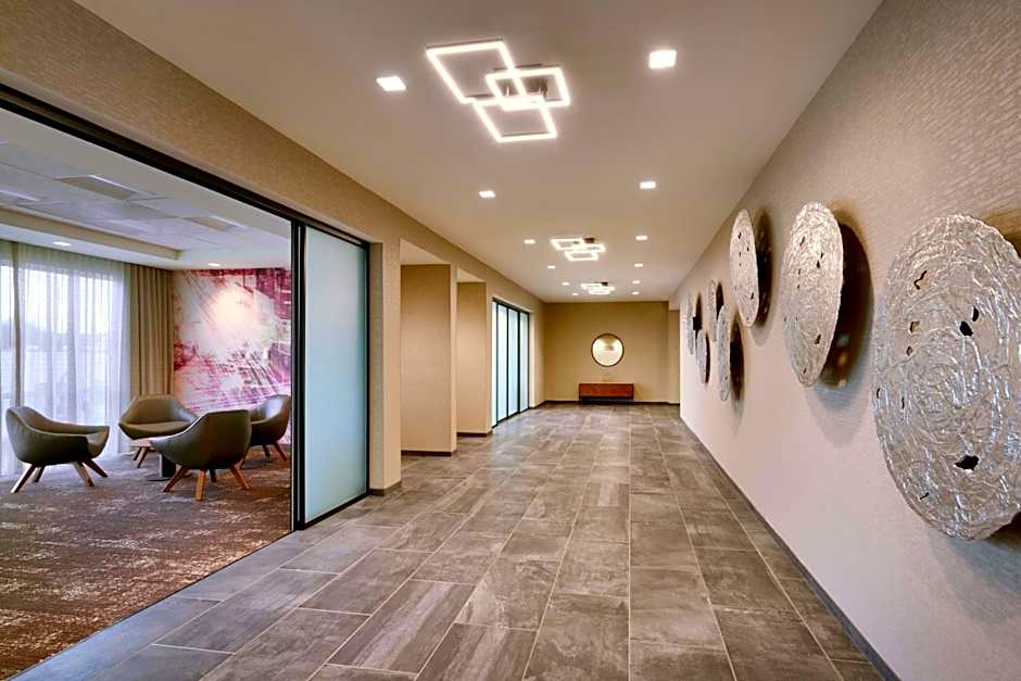 Courtyard by Marriott Atlanta Duluth Downtown