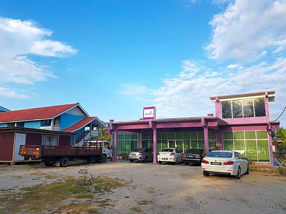 Paka Tamim Seaview Hotel