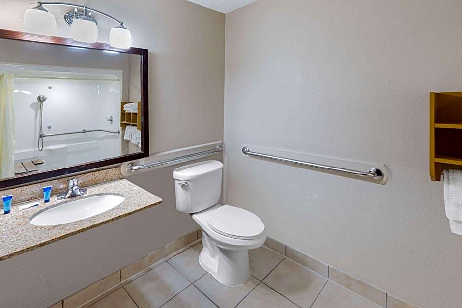 Super 8 by Wyndham League City/Kemah Area