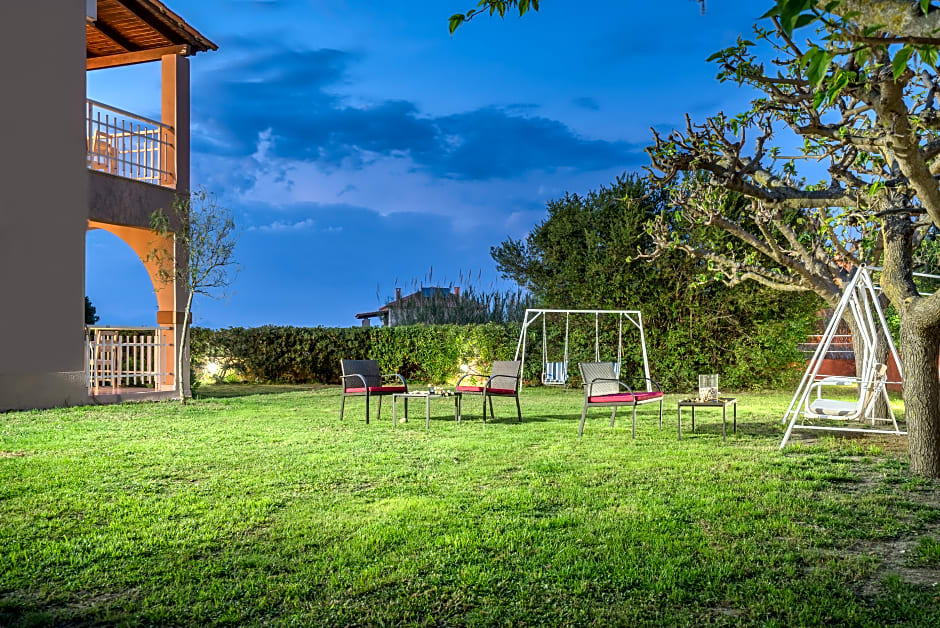 Armonia Studios & Apartments