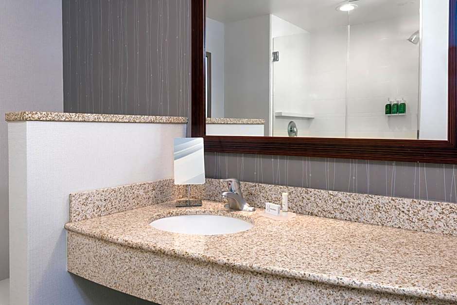 Courtyard by Marriott Buffalo Airport